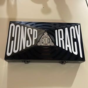 Jeffree Star x Shawn Dawson Conspiracy Palette